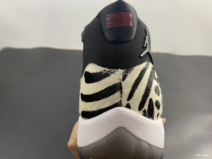 Air AR0715-010 Jordan 11 Animal Instinct 0212